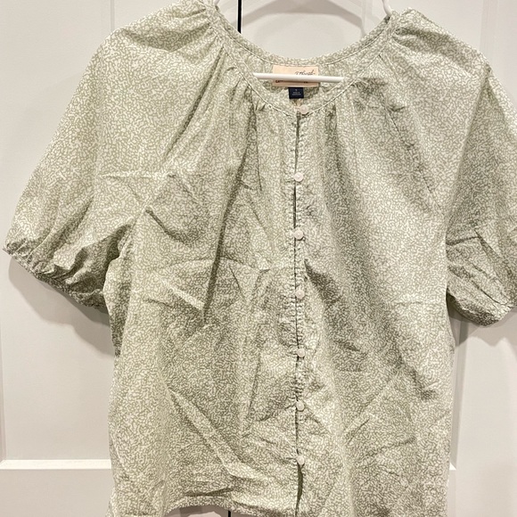 UNIVERSAL THREAD button up blouse - Picture 3 of 9